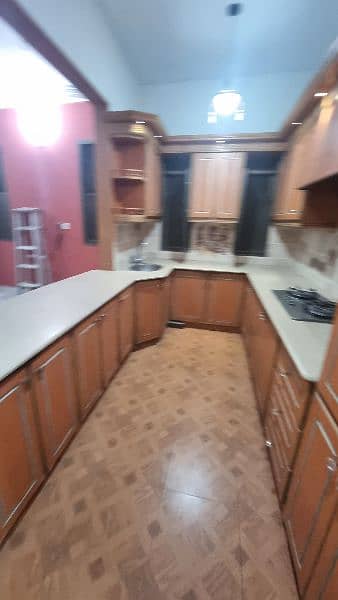 Portion for rent fast floor 3 bed dd tile flooring 240 yd 6