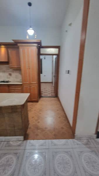 Portion for rent fast floor 3 bed dd tile flooring 240 yd 10