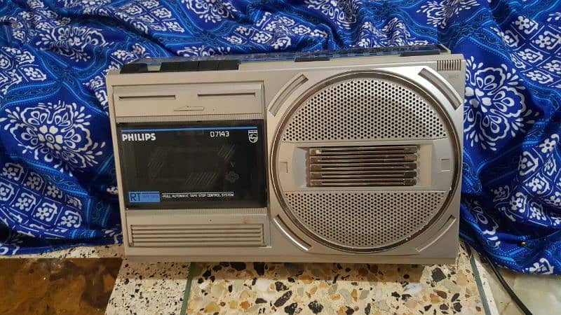 sony and philips old tape and radio read ad 4