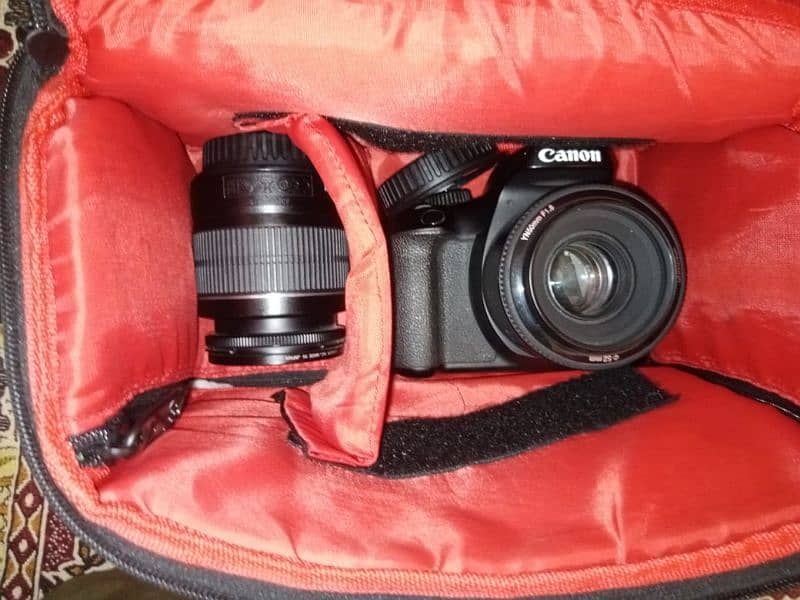 canon eos 4000d with extra lessen 3