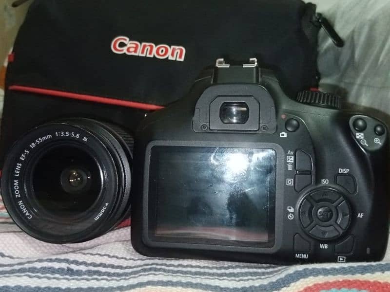 canon eos 4000d with extra lessen 5