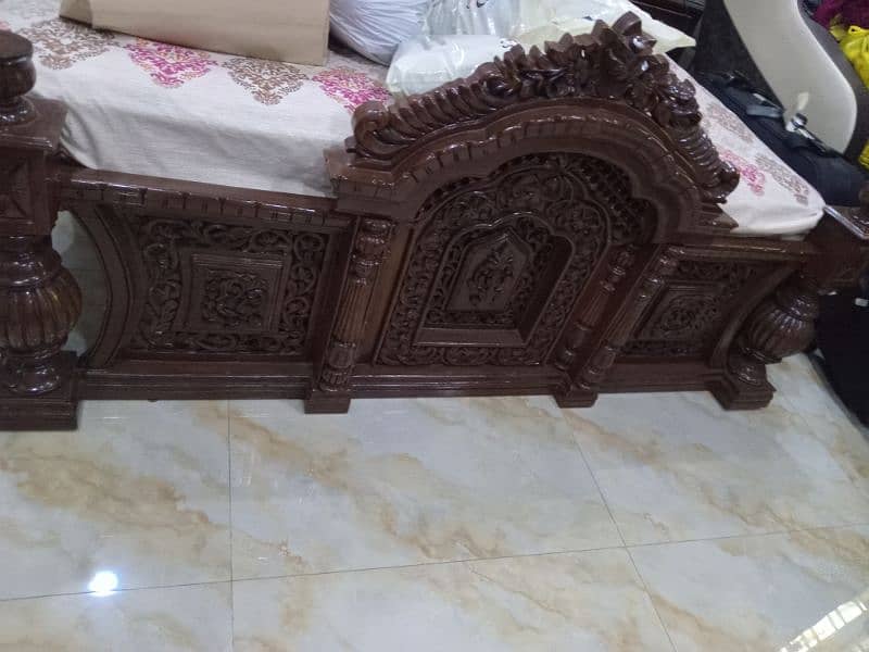 king size wooden bed 3