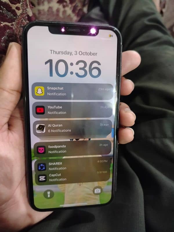 I phone 11 pro 4