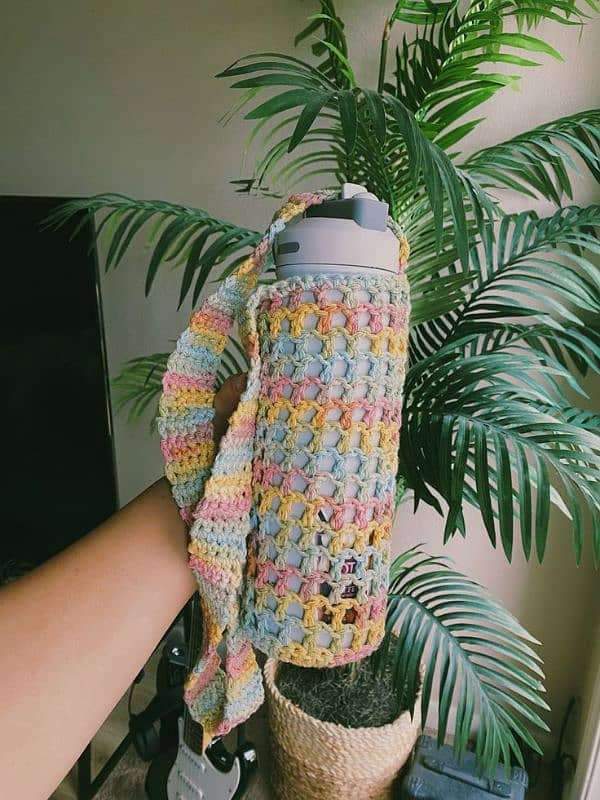 crochet water bottle cover 7