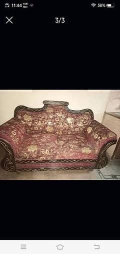 sofa set in used good condition fine wood