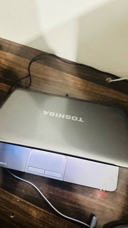 Laptop for sale in Good condition 2