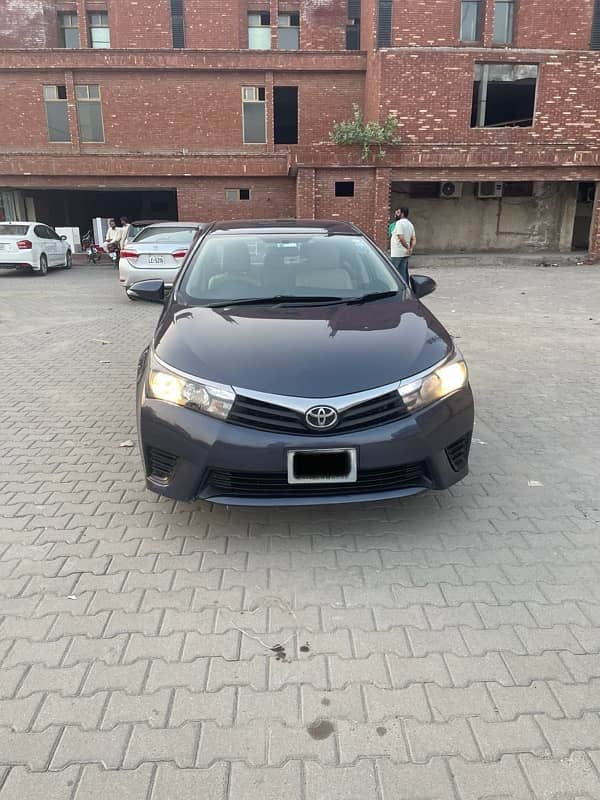 Toyota Corolla Altis 2015 1