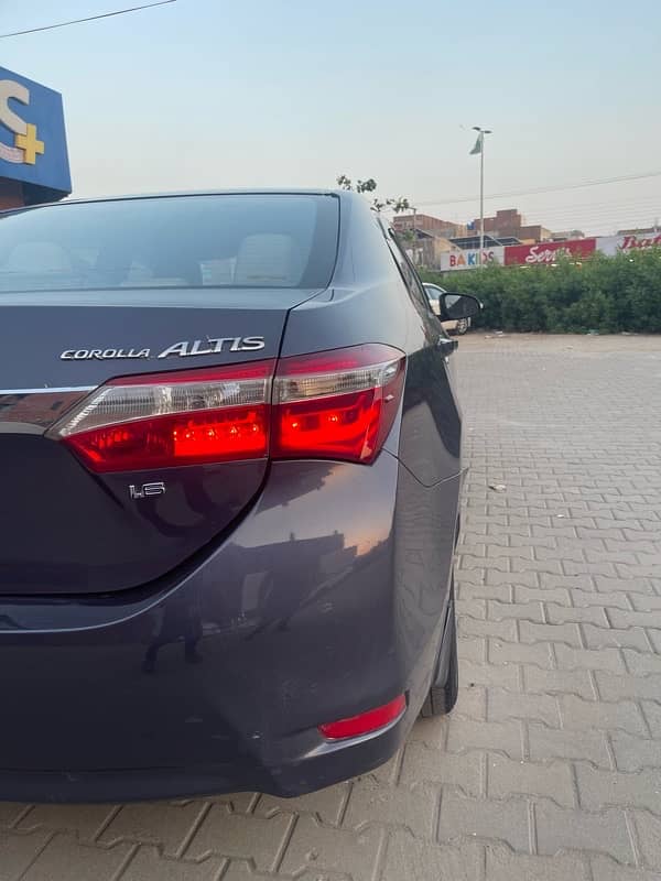 Toyota Corolla Altis 2015 8