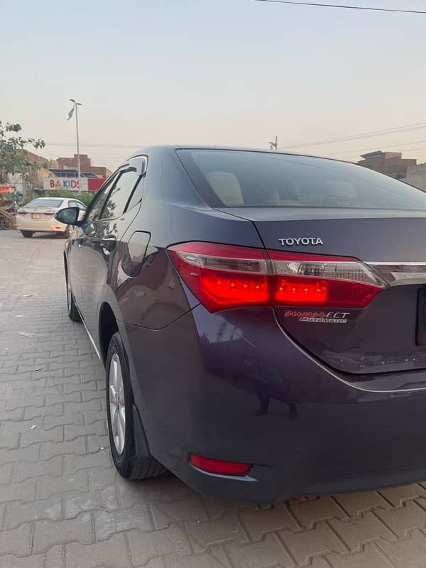 Toyota Corolla Altis 2015 9