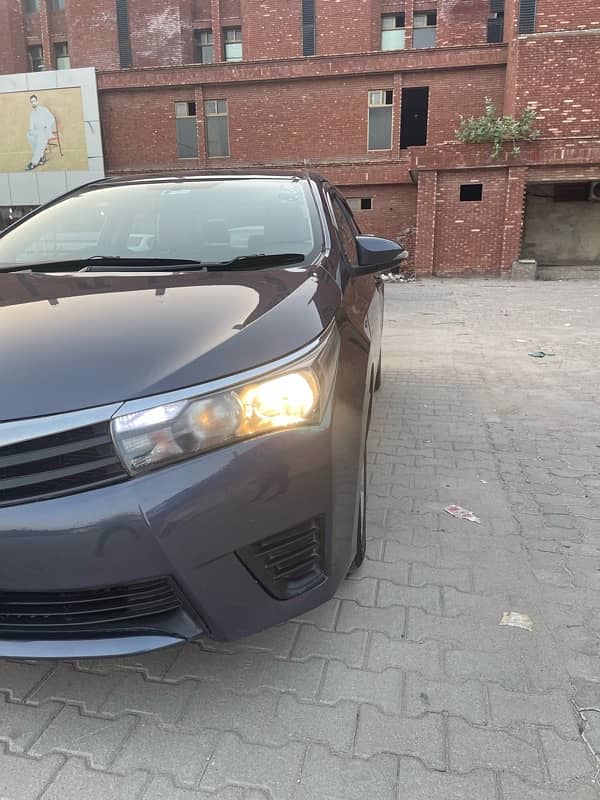 Toyota Corolla Altis 2015 10