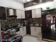 400 Square Yards Luxury Single Story Bungalow Available For Sale In Gulistan-E-Jauhor Block-7 At Prime Location