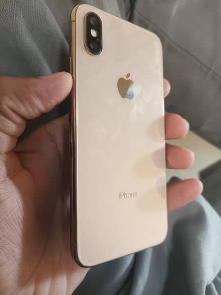 Iphone xs 4