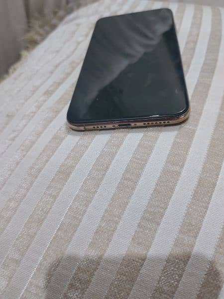 I Phone Xs Max 256 GB ( RoseGold) 2