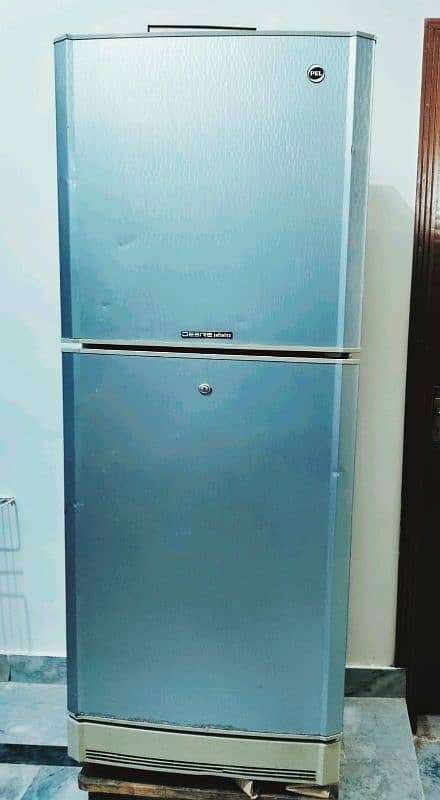 Pel fridge for sale. Good condition 2