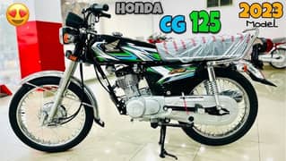 Honda 125 2023 model black available in Sialkot buhat achi bike  hey