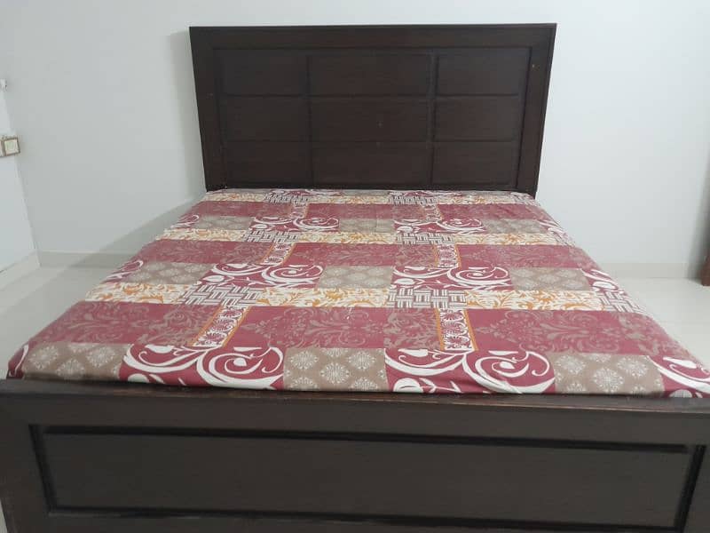 King size bed without mattress for sale ! 0