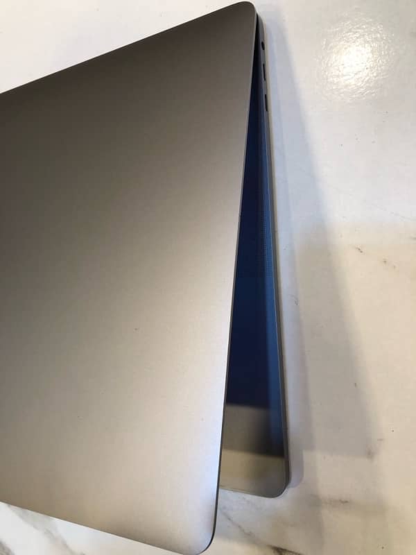 Apple Macbook pro 2016  15” argent for sale 9