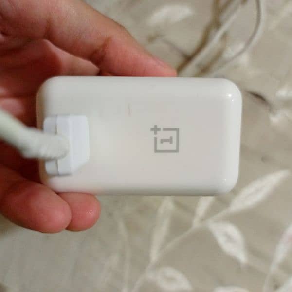 1 plus mobile original Charger 1