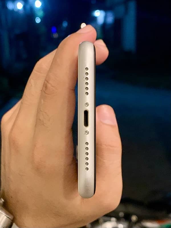 iphone xr 64gb dual pta 5