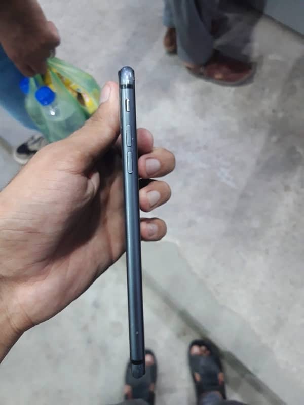 iphone 8 plus PTA 4