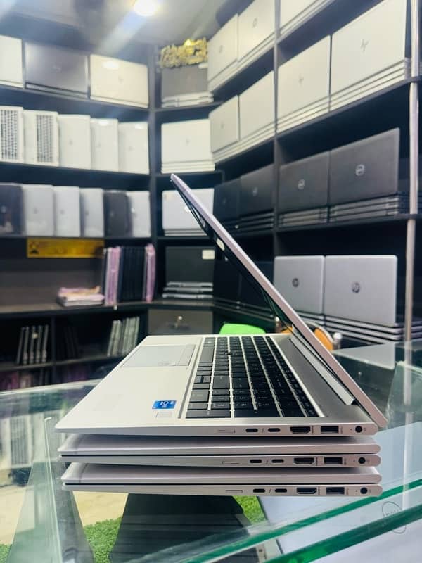 HP ELITEBOOK 850 g8 6