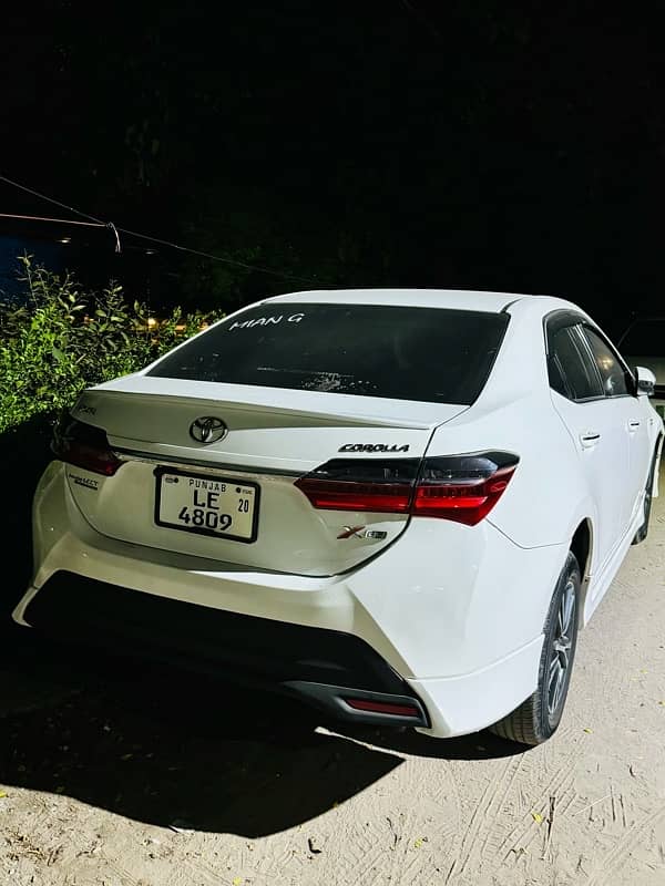 Toyota Corolla GLI super white 2020 2