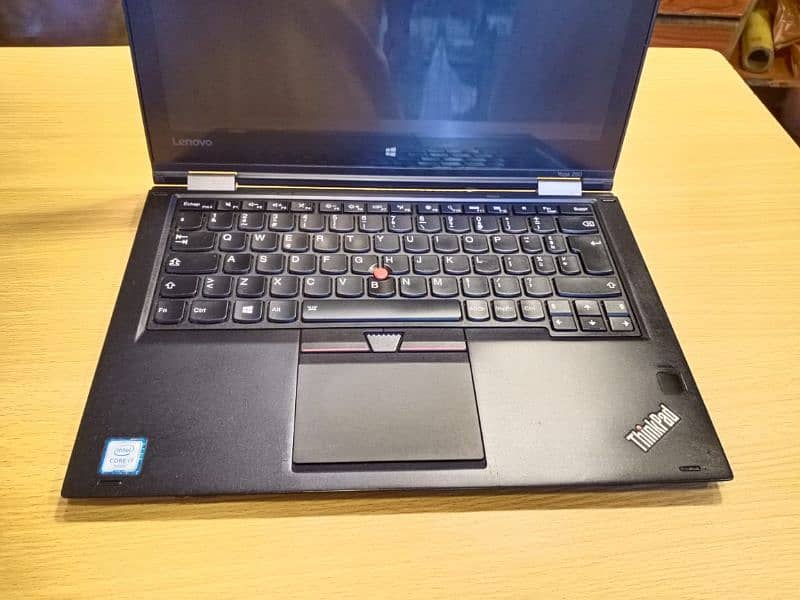 LENOVO YOGA260 I7 6TH GEN 1