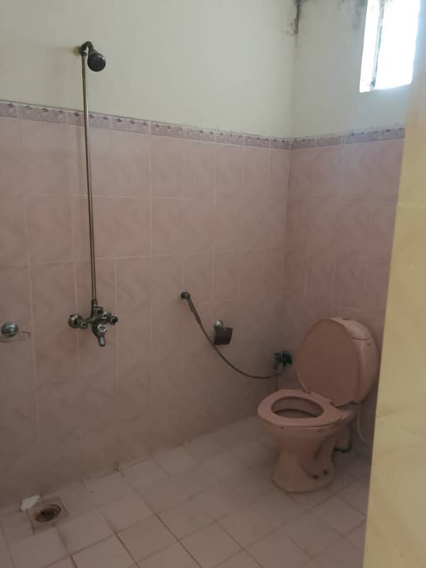 Upper portion for rent Gulraiz 1