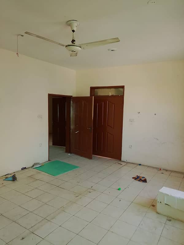 Upper portion for rent Gulraiz 4