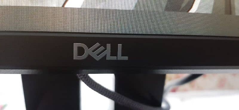 Dell 22inch IPS Borderless HDMI Gaming LED Monitor 2