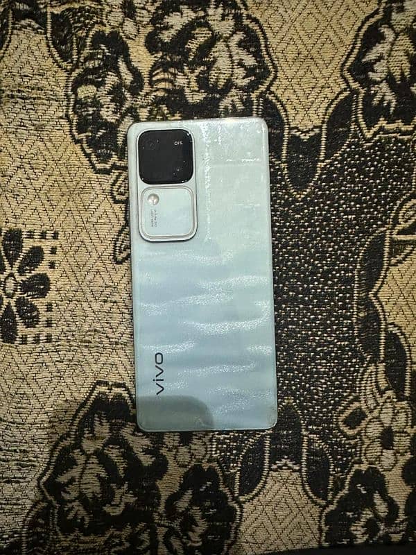 vivo v30 only 2 months used 2