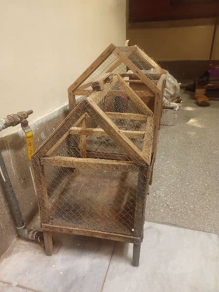 2 hens Cage's for sell 2