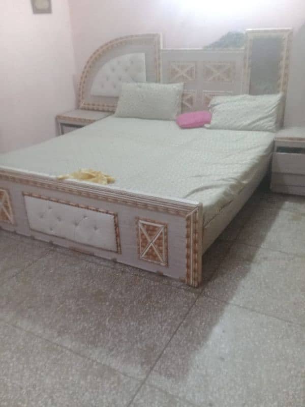 Bed Room Furniture in good Condition 1