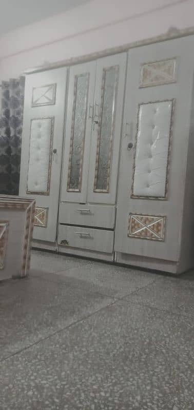 Bed Room Furniture in good Condition 2