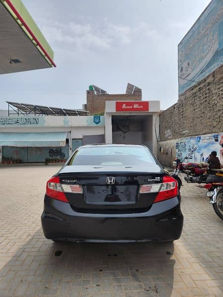 Honda Civic VTi 2012 3