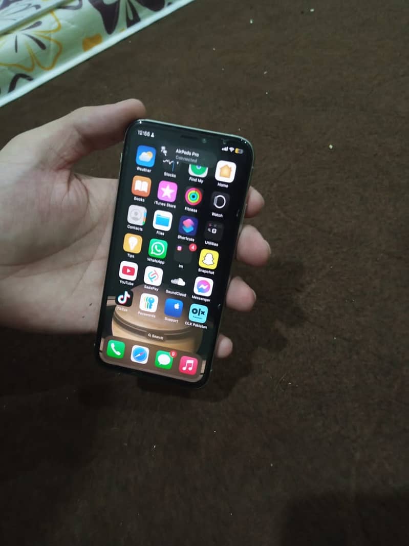 iphone xs 1