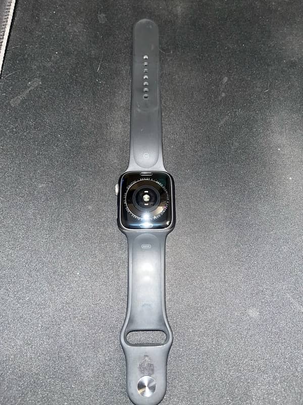 Apple Watch Series 4 44mm 1