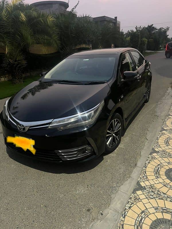 Toyota Corolla Altis 2017 1