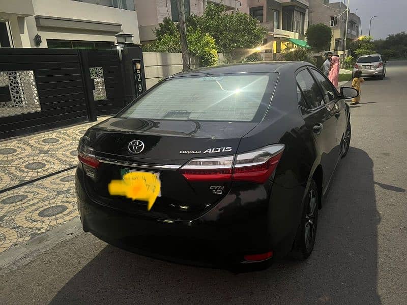 Toyota Corolla Altis 2017 5