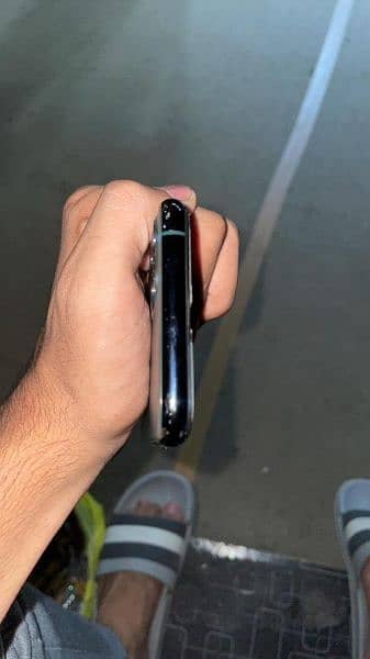 iPhone 11 pro with original box 3