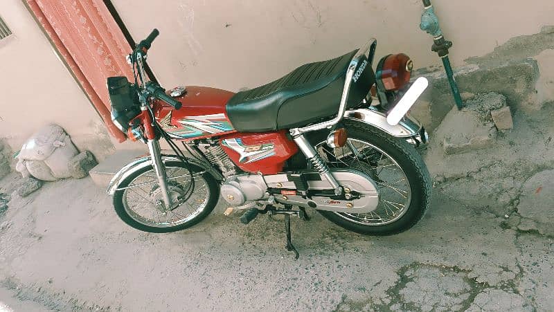 Honda 125 2023 model 4