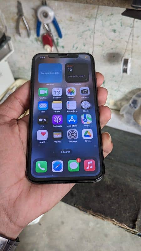 iPhone x 64 GB Pta approved with box 3