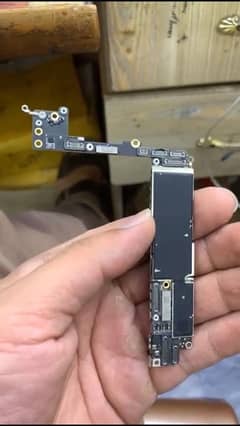 iphone 7 plus board