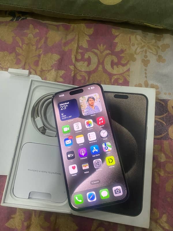 iPhone 15pro max 256gb npn pta jv 1