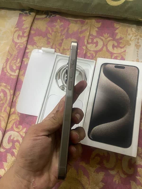 iPhone 15pro max 256gb npn pta jv 5