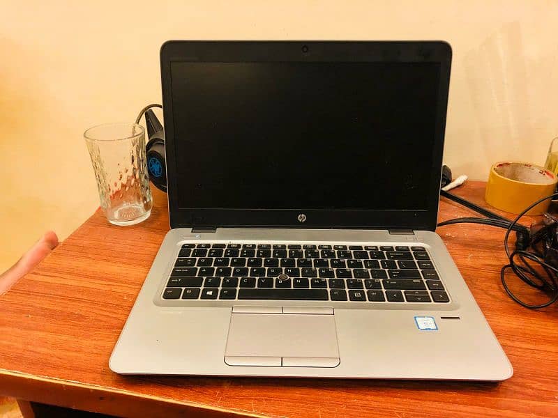 Hp Core i5 6th Gen 
8 GB RAM, 256 SSD 1