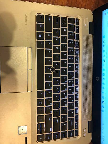 Hp Core i5 6th Gen 
8 GB RAM, 256 SSD 7