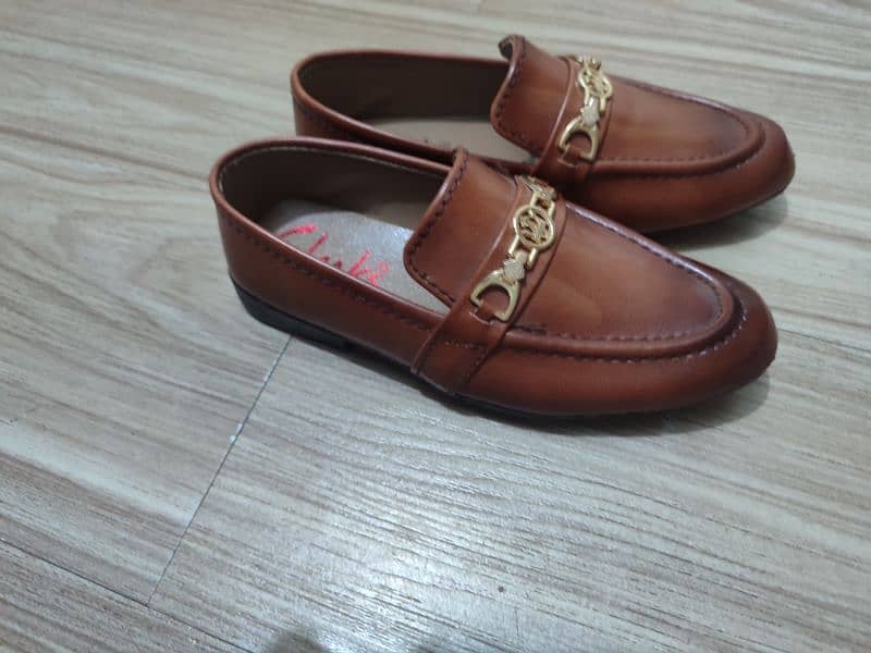 brown shoes for sale. . . new 1