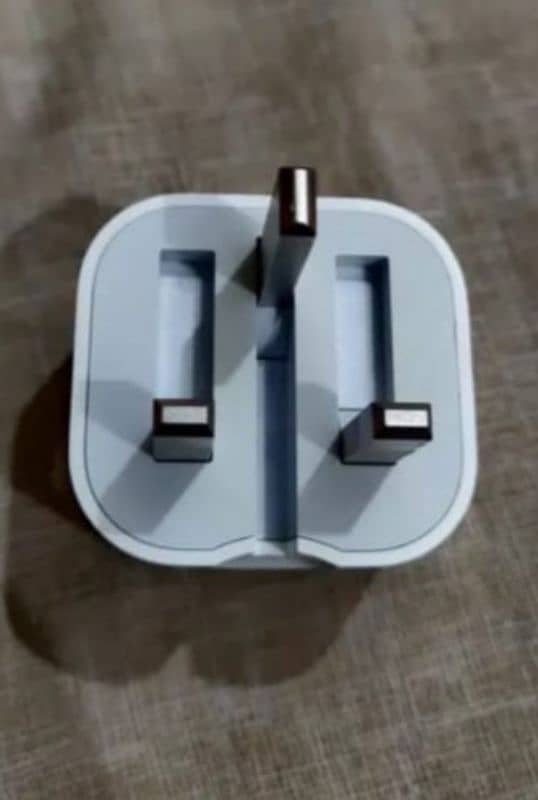 Apple Adapter 100% original 1