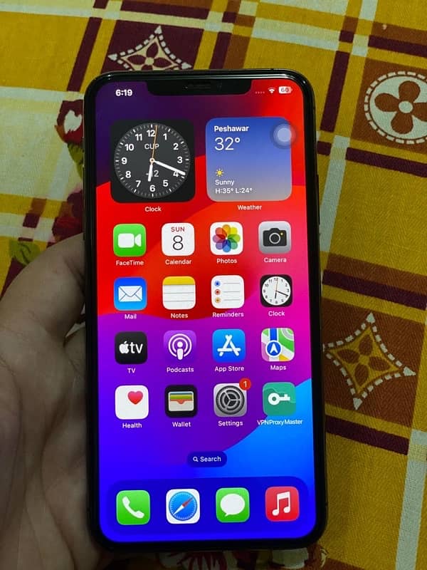 iphone 11 pro max 4